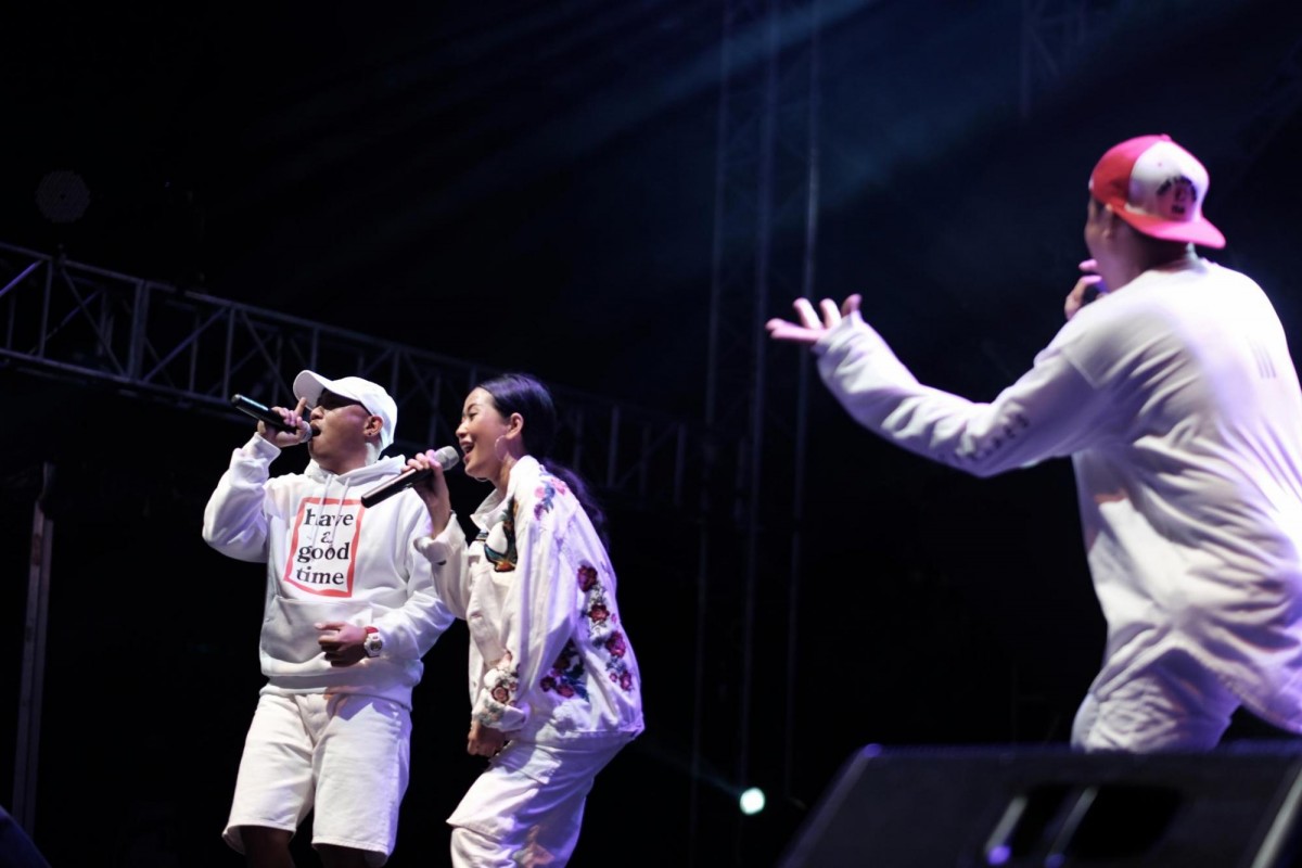 Penampilan Iwa K & Sweet Martabak di MLDSPOT Stage The 90s Festival 2019